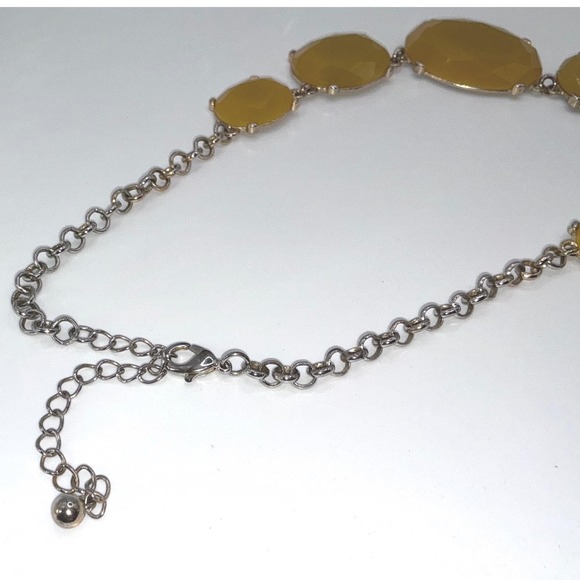 Yellow Faceted Statement Bib Necklace 18" + 3" Ext • Gold Tone • Unsigned - Picture 4 of 5